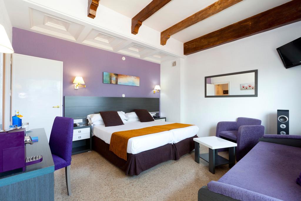 Gran Hotel Delfin Benidorm Chambre photo